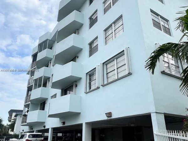 1990 Marseille Dr, Unit 206, Miami Beach, FL 33141