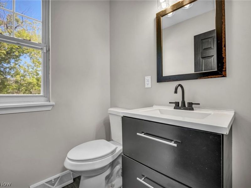 4072 E 108th Street , Cleveland, OH 44105 Photo 17