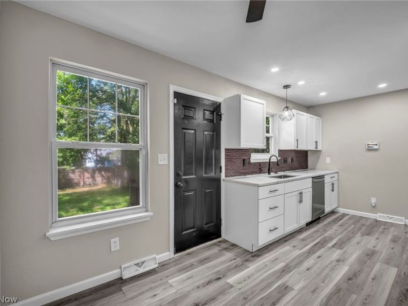 4072 E 108th Street , Cleveland, OH 44105 Photo 5