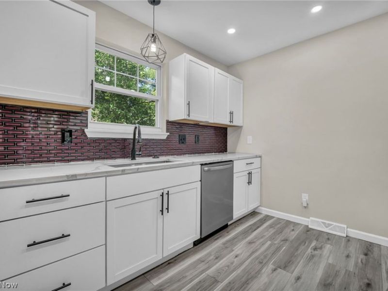 4072 E 108th Street , Cleveland, OH 44105 Photo 7