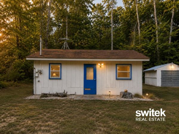 7469 E Lane Street, Newaygo, MI 49337