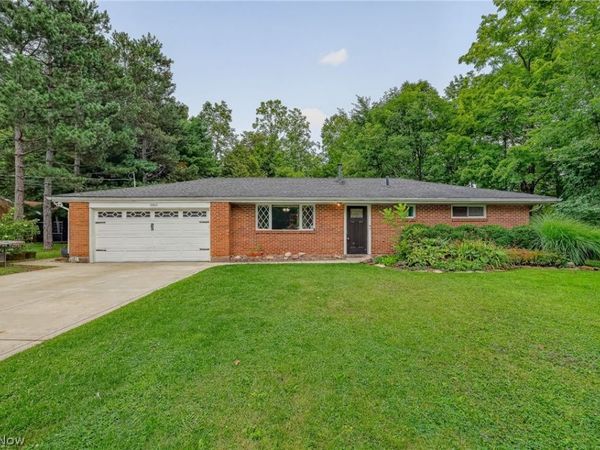 9265 Brookdale Lane , Macedonia, OH 44056