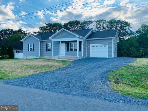 578 WENDOVER DRIVE, BUNKER HILL, WV 25413