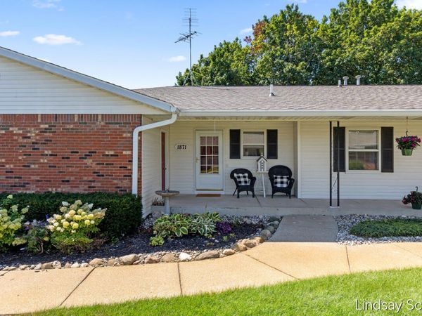 1871 E Elizabeth Lane, Jenison, MI 49428