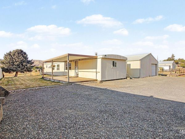 2312 3rd Ave, Clarkston, WA 99403