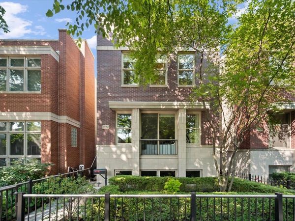 1942 N Wolcott Avenue, Chicago, IL 60622