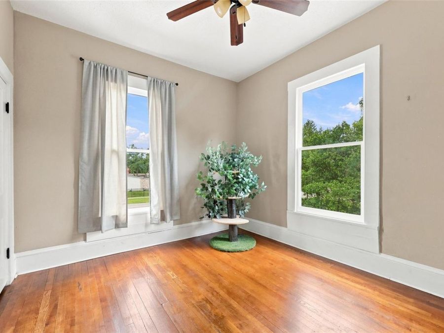Property Image 36