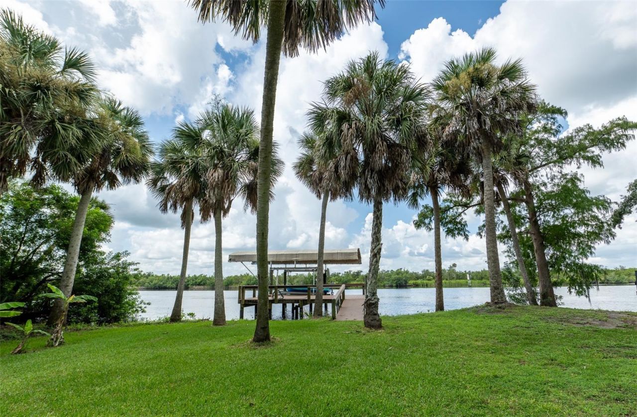 8597 SW Riverside Drive, Arcadia, FL 34269 Photo