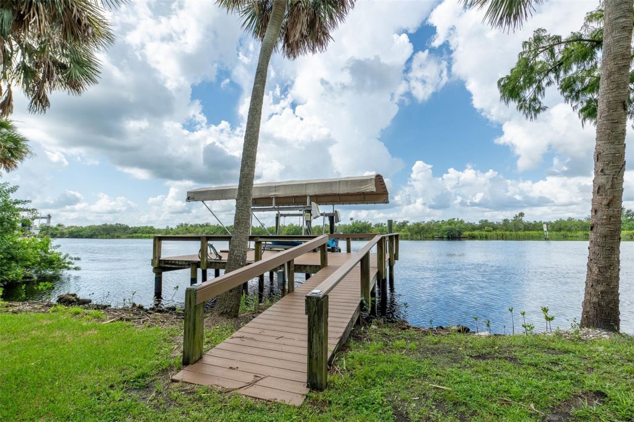 8597 SW Riverside Drive, Arcadia, FL 34269 Photo