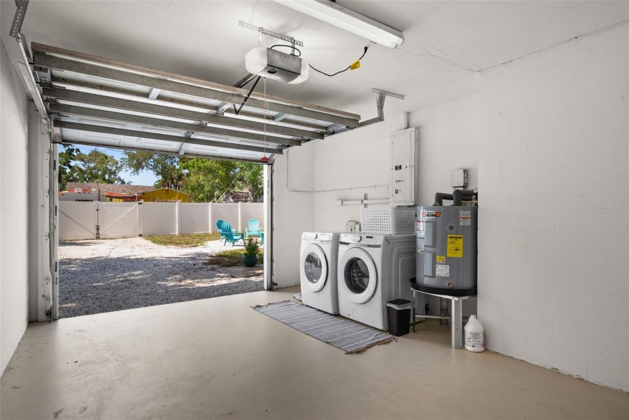 418 40th Avenue S, Saint Petersburg, FL 33705 Photo