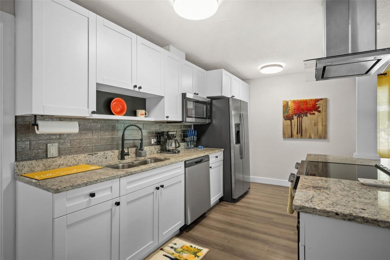 418 40th Avenue S, Saint Petersburg, FL 33705 Photo