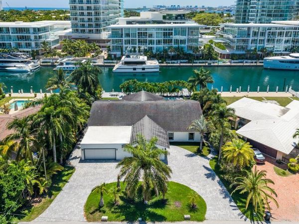 2540 MERCEDES Drive, Fort Lauderdale, FL 33316