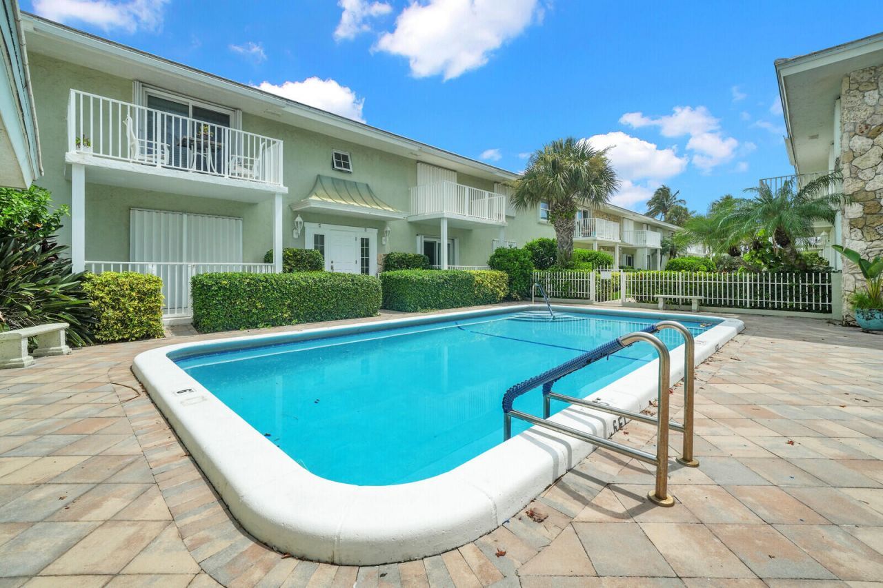 5500 Old Ocean Boulevard, Unit 108, Ocean Ridge, FL 33435 Photo