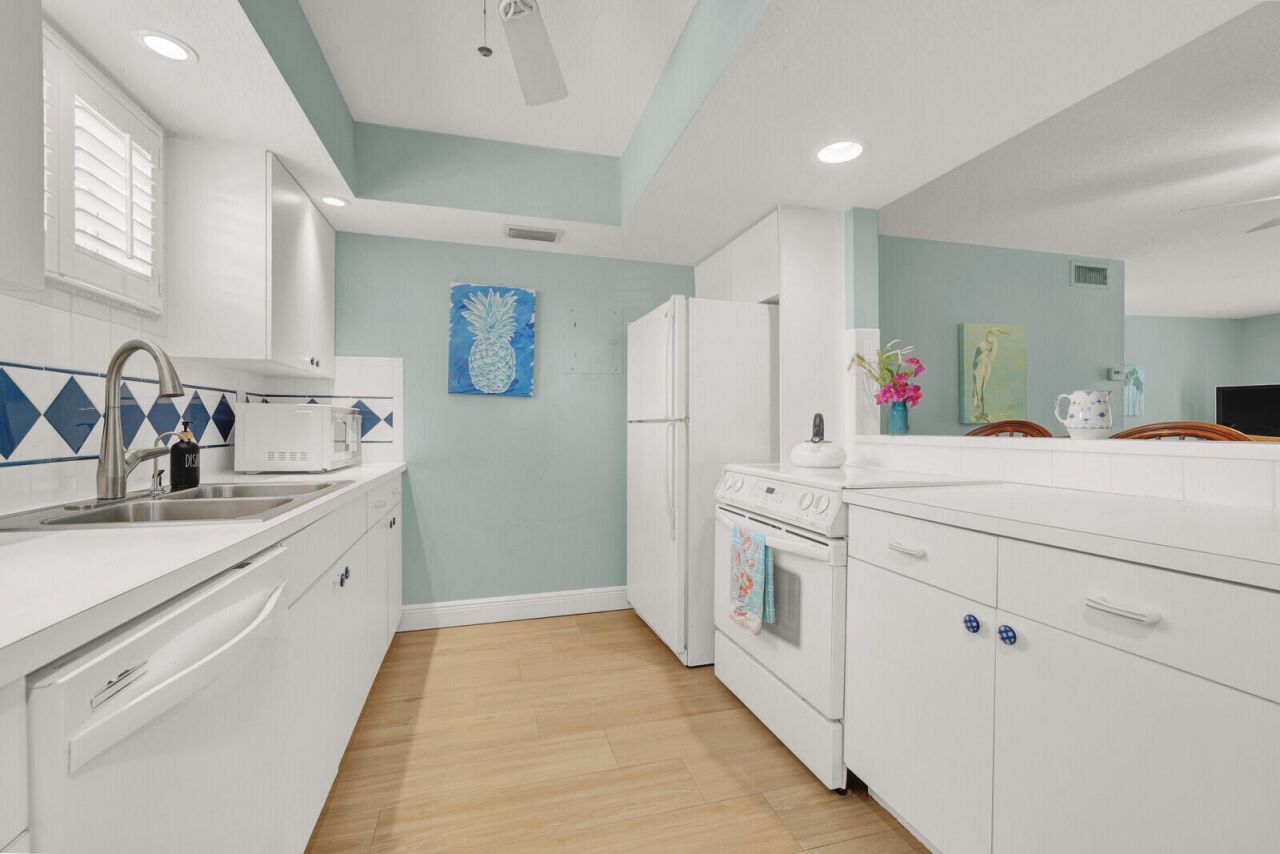 5500 Old Ocean Boulevard, Unit 108, Ocean Ridge, FL 33435 Photo