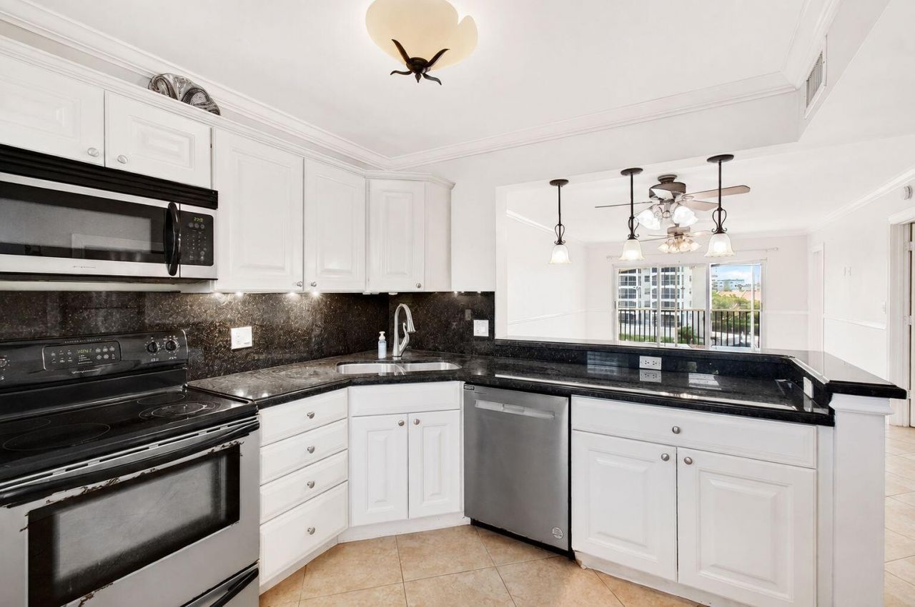 2871 N Ocean Boulevard N, Unit V345, Boca Raton, FL 33431 Photo