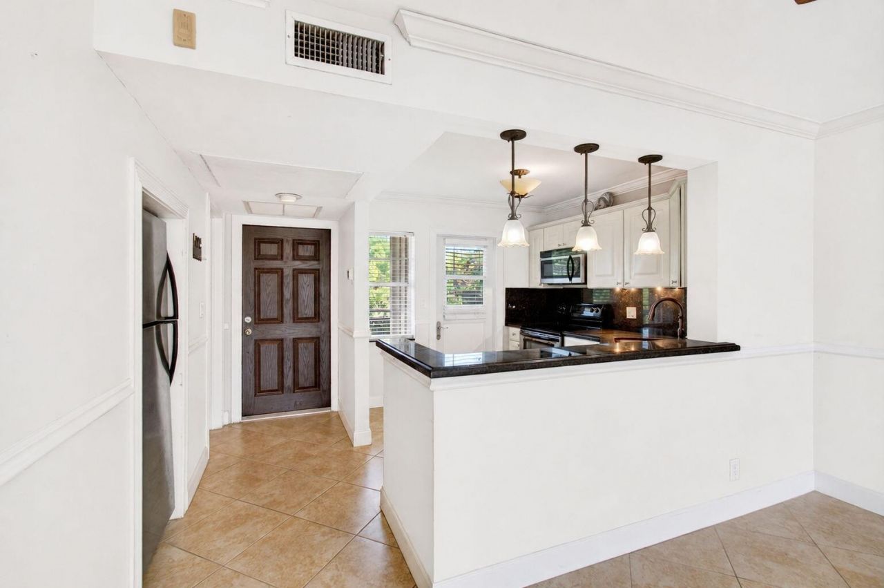 2871 N Ocean Boulevard N, Unit V345, Boca Raton, FL 33431 Photo