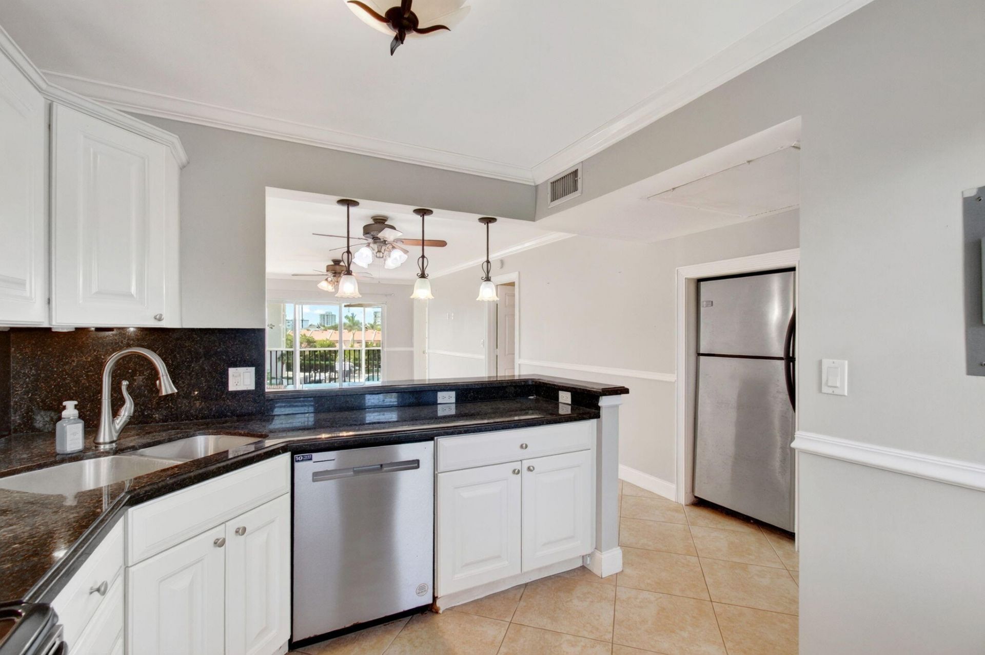 2871 N Ocean Boulevard N, Unit V345, Boca Raton, FL 33431 Photo