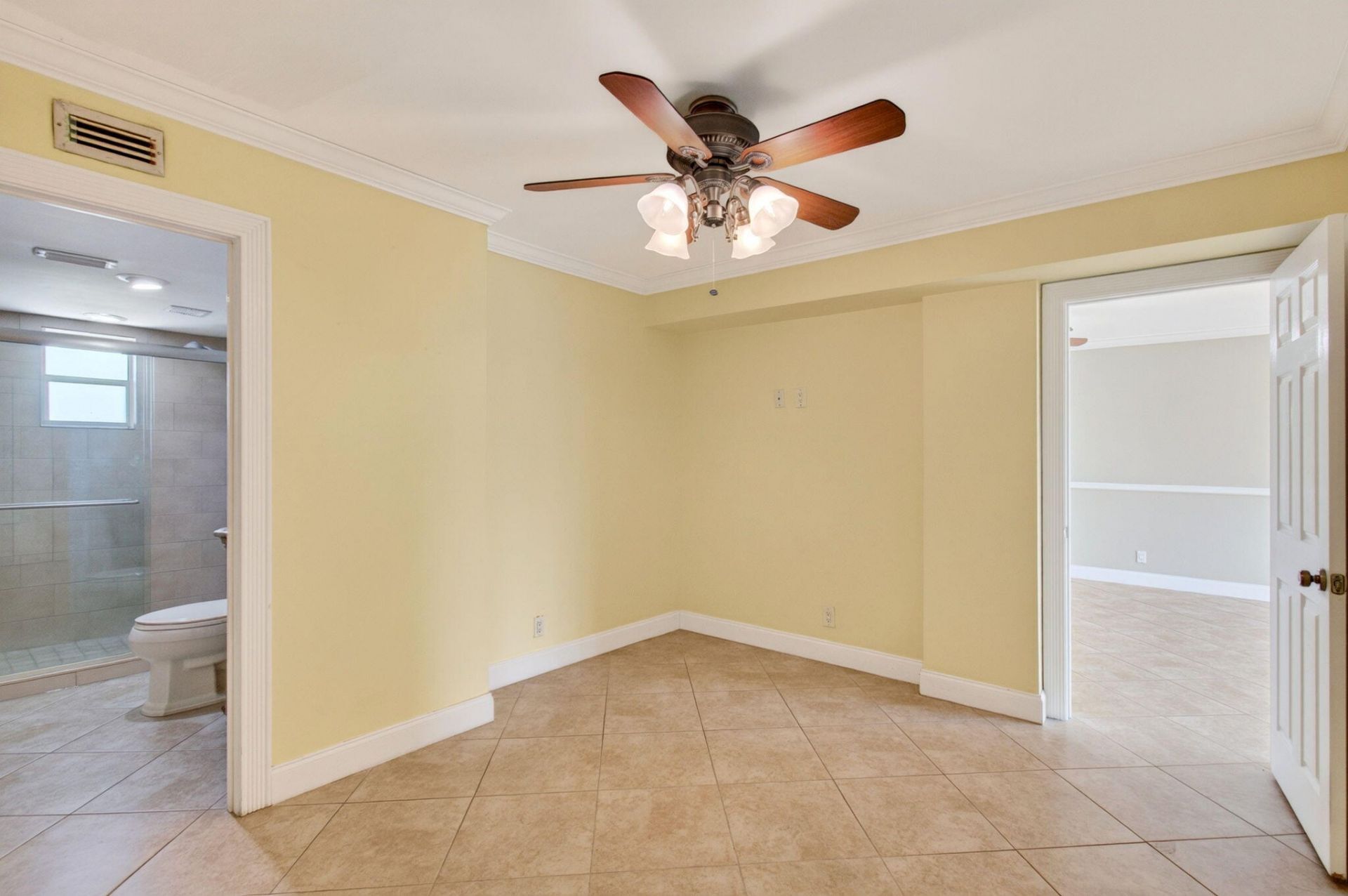 2871 N Ocean Boulevard N, Unit V345, Boca Raton, FL 33431 Photo