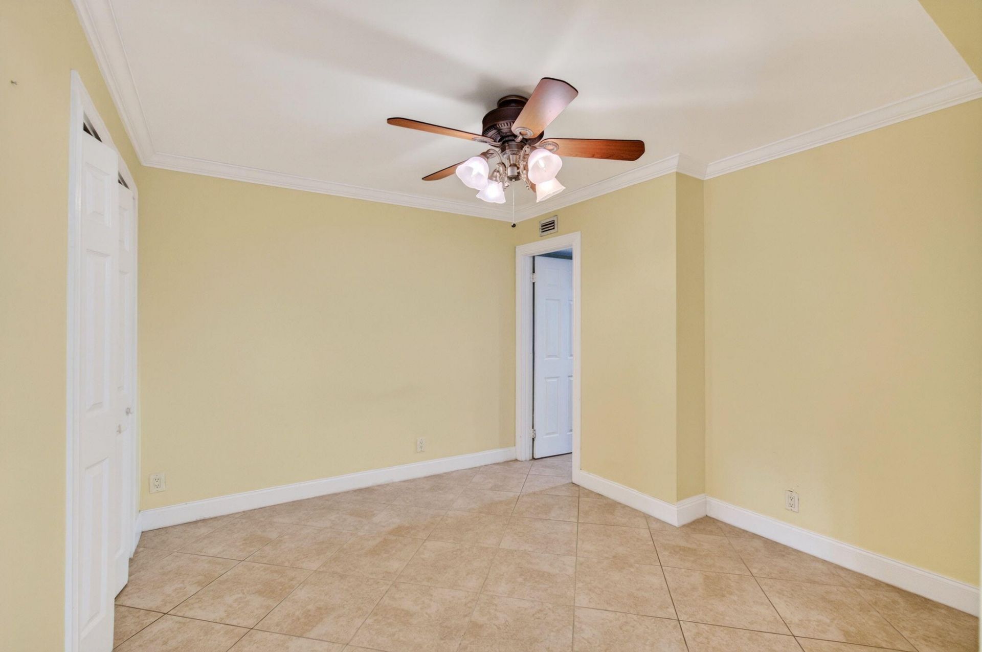 2871 N Ocean Boulevard N, Unit V345, Boca Raton, FL 33431 Photo