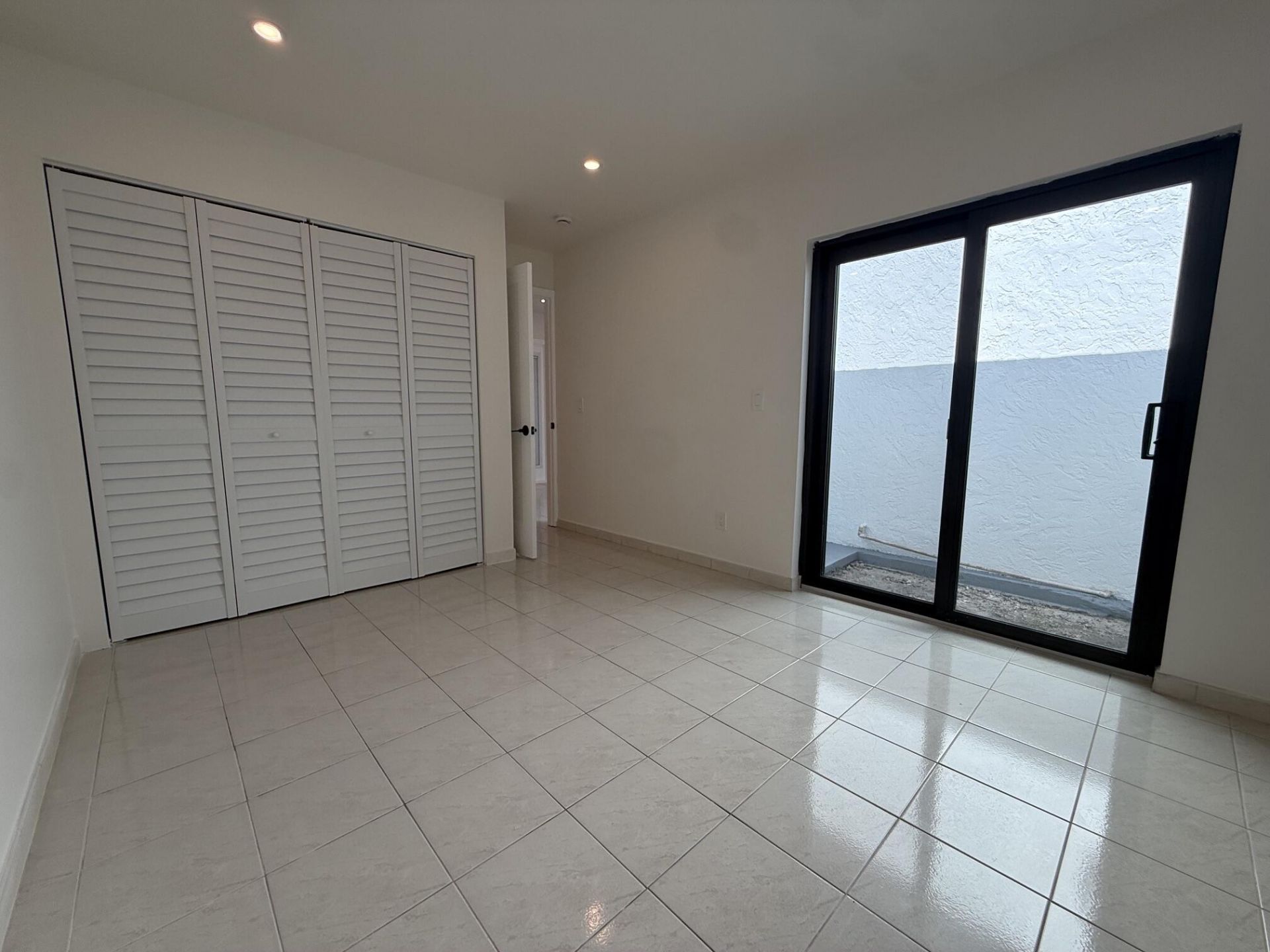 1160 SW 111th Avenue, Pembroke Pines, FL 33025 Photo