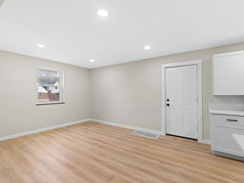 6025 Connecticut Court, Cincinnati, OH 45224 Photo 11