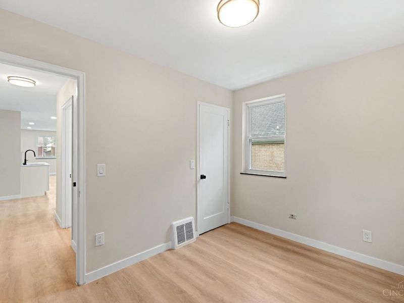 6025 Connecticut Court, Cincinnati, OH 45224 Photo 17