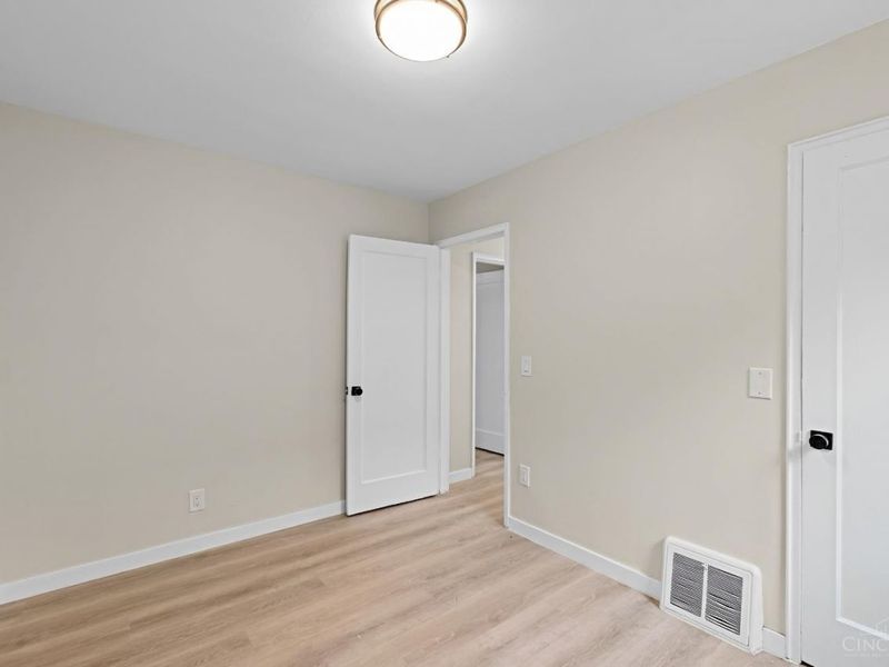 6025 Connecticut Court, Cincinnati, OH 45224 Photo 18