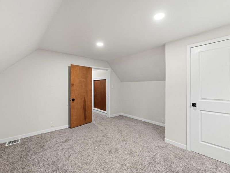 6025 Connecticut Court, Cincinnati, OH 45224 Photo 24