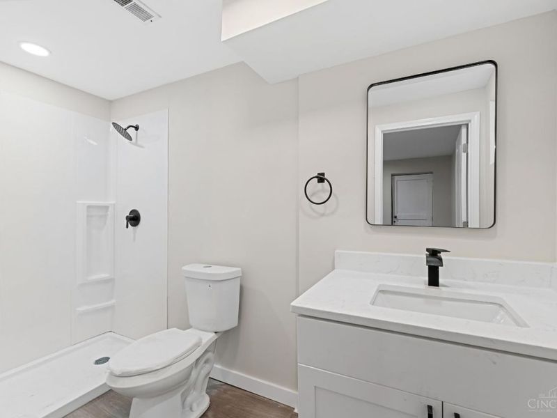 6025 Connecticut Court, Cincinnati, OH 45224 Photo 29