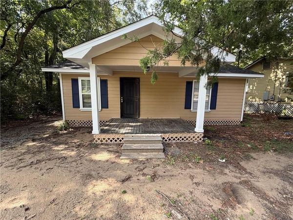 553 4th Avenue , Chickasaw, AL 36611