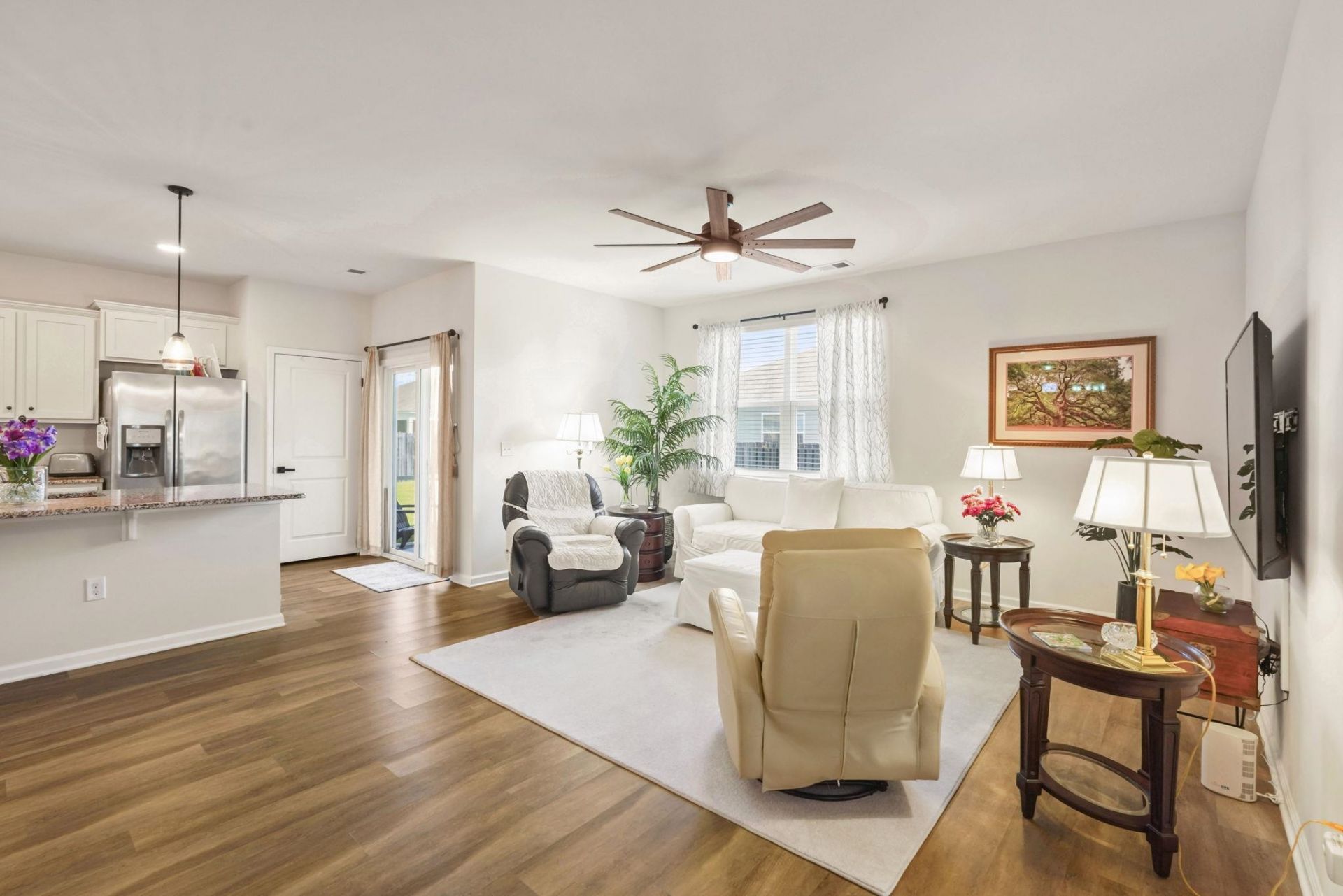 2910 Lunar Ct. Photo 8