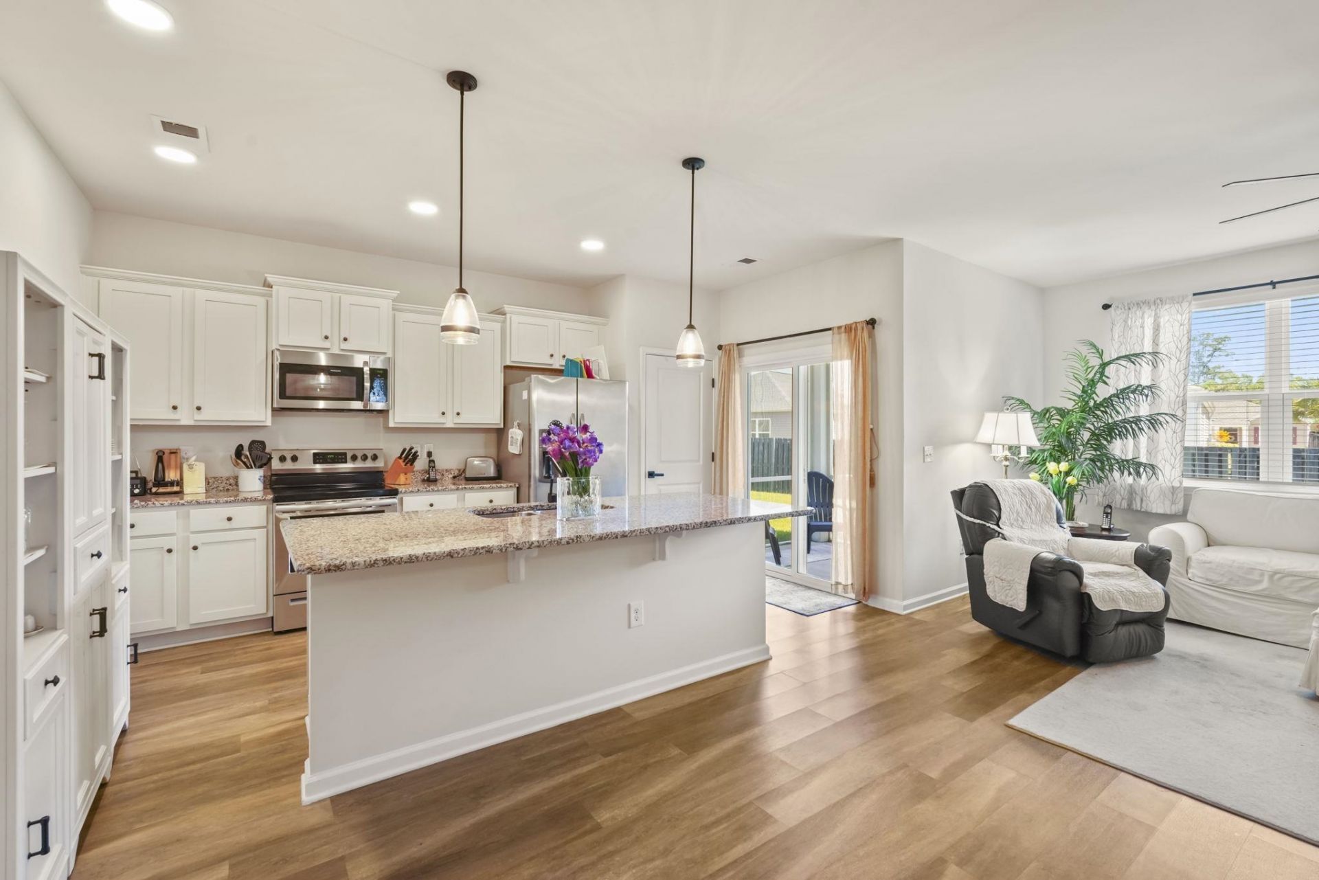 2910 Lunar Ct. Photo 9