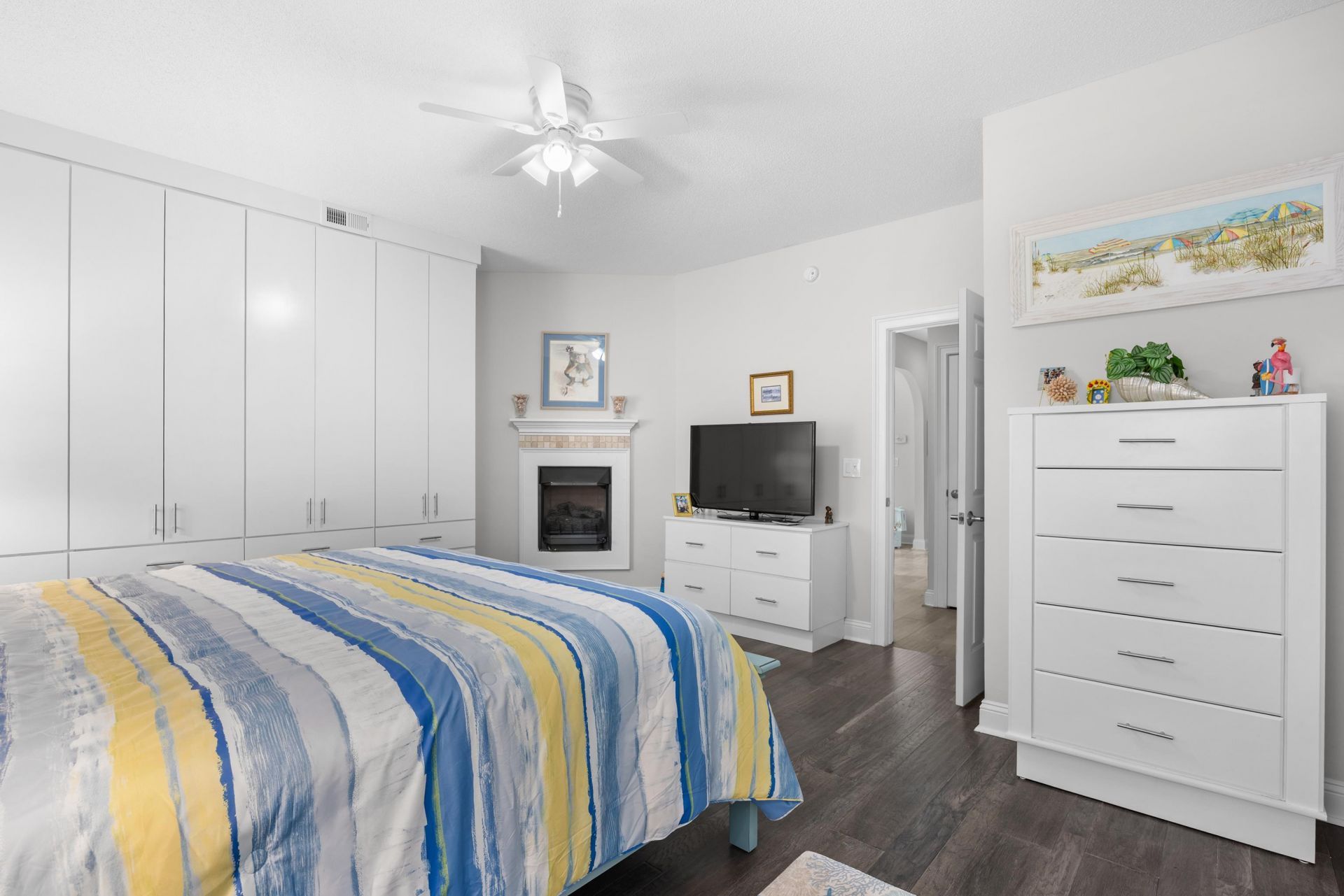 867 Cardinal Pl. Photo 15