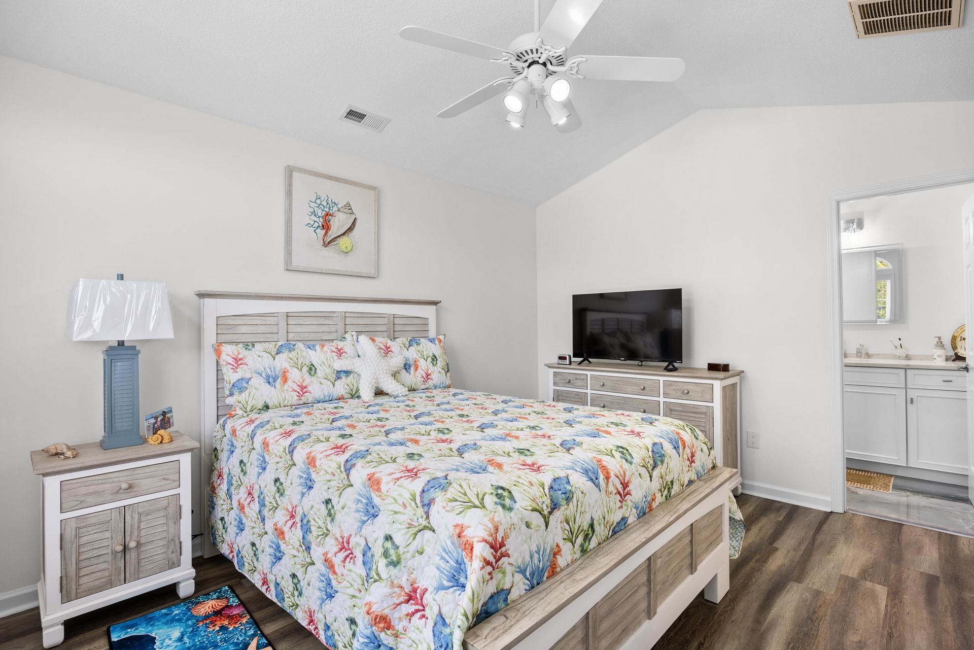 867 Cardinal Pl. Photo 27