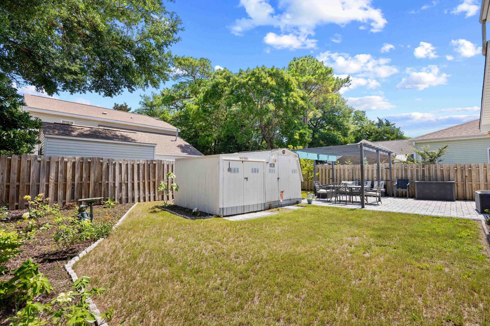 867 Cardinal Pl. Photo 36