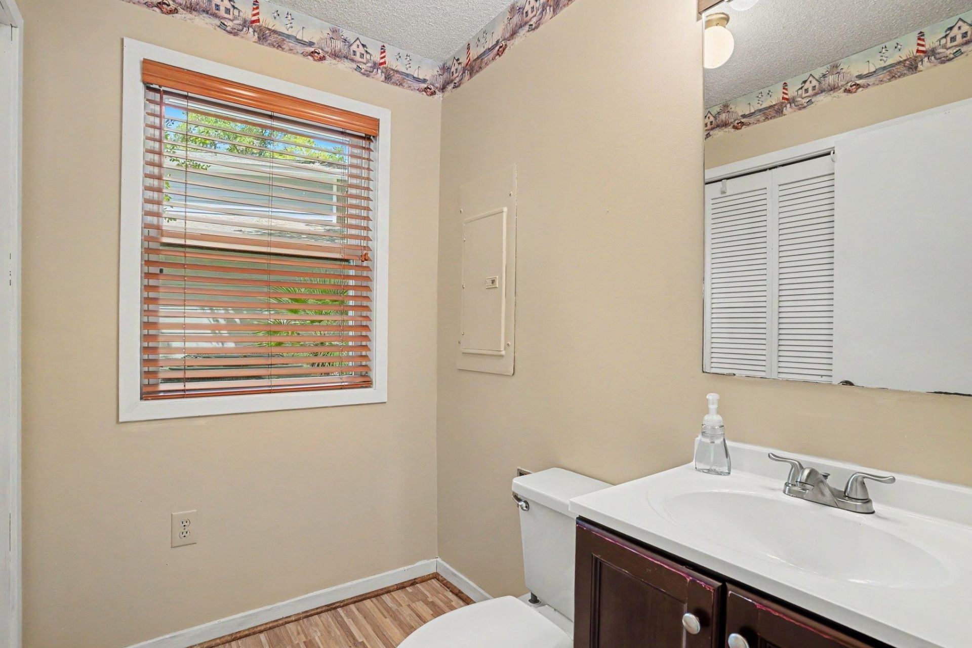 2270 Vereen Circle Photo 14
