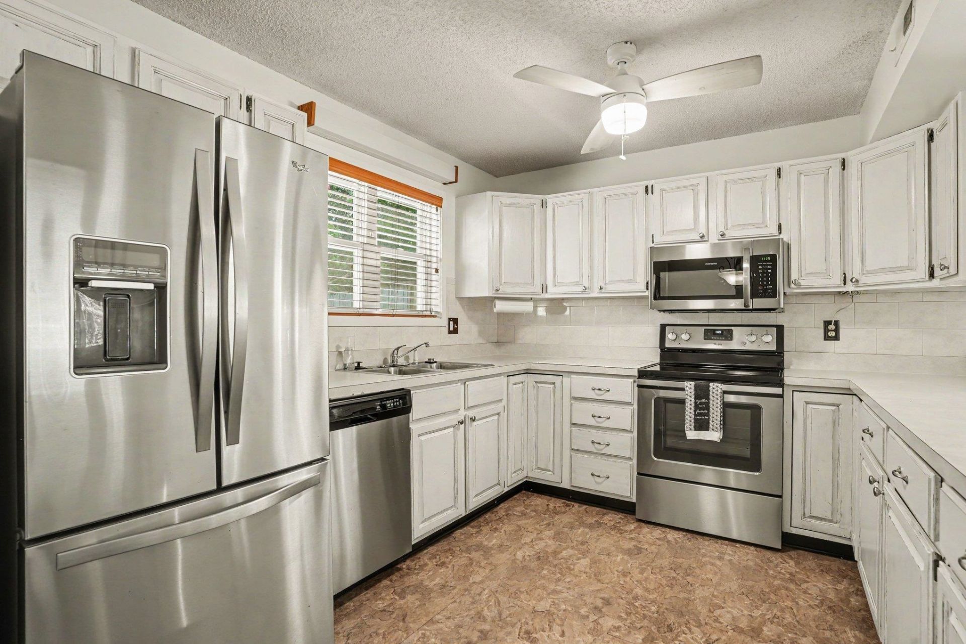 2270 Vereen Circle Photo 5