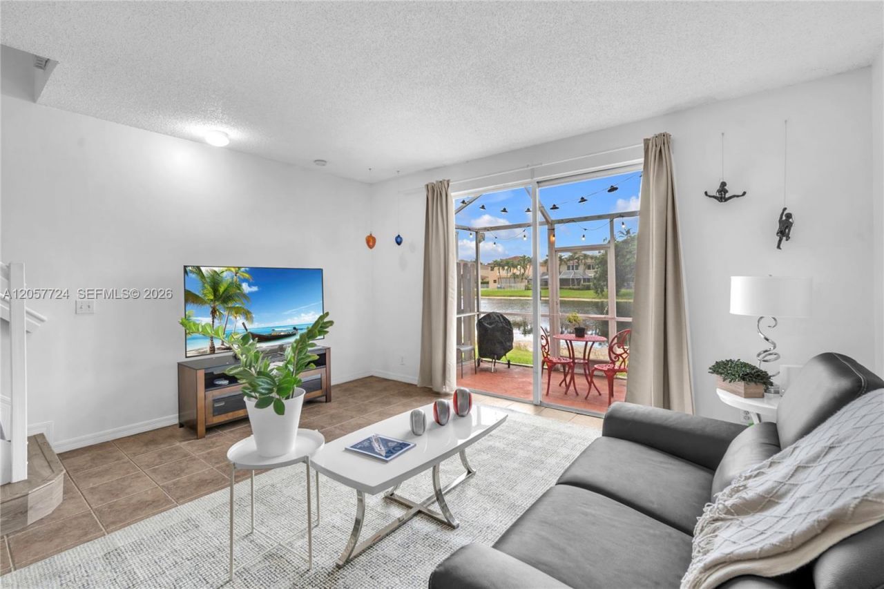 3692 San Simeon Cir , Weston, FL 33331 Photo