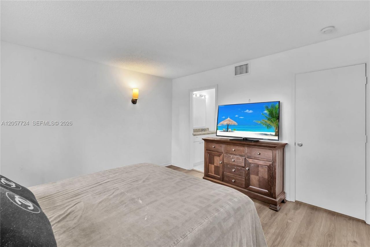 3692 San Simeon Cir , Weston, FL 33331 Photo