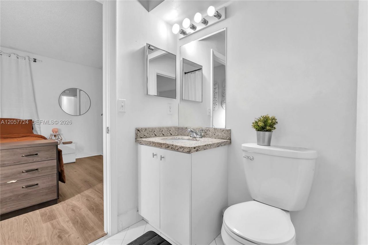 3692 San Simeon Cir , Weston, FL 33331 Photo