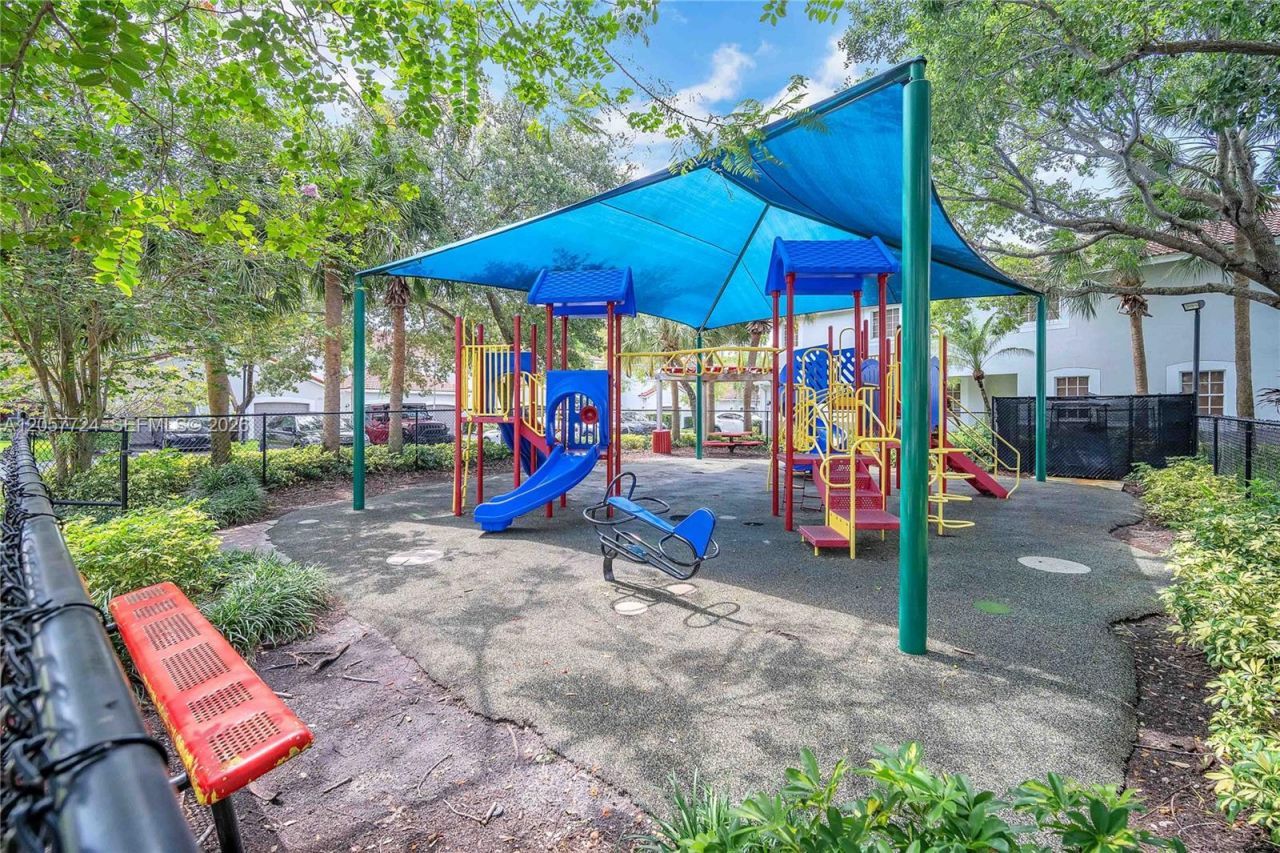 3692 San Simeon Cir , Weston, FL 33331 Photo