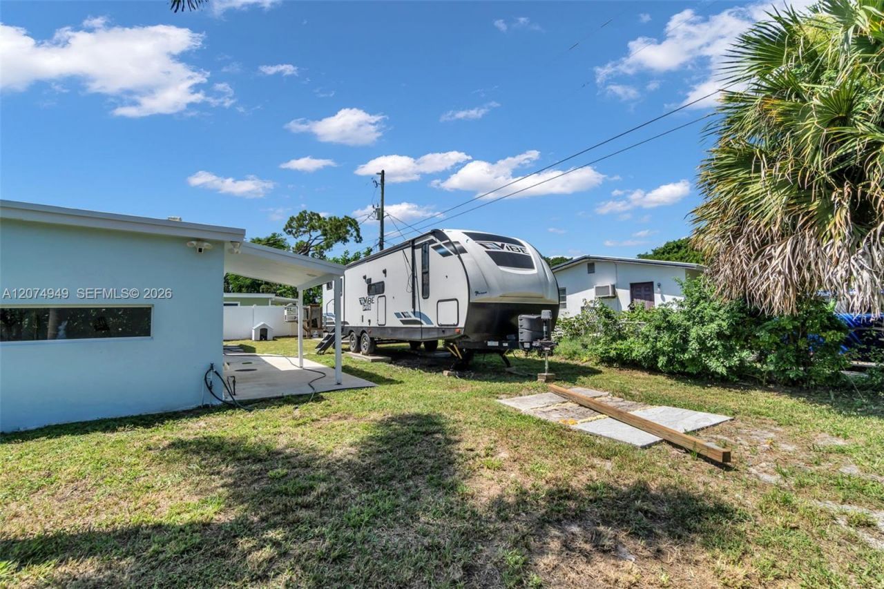 1593 Barbarie Ln, West Palm Beach, FL 33417 Photo