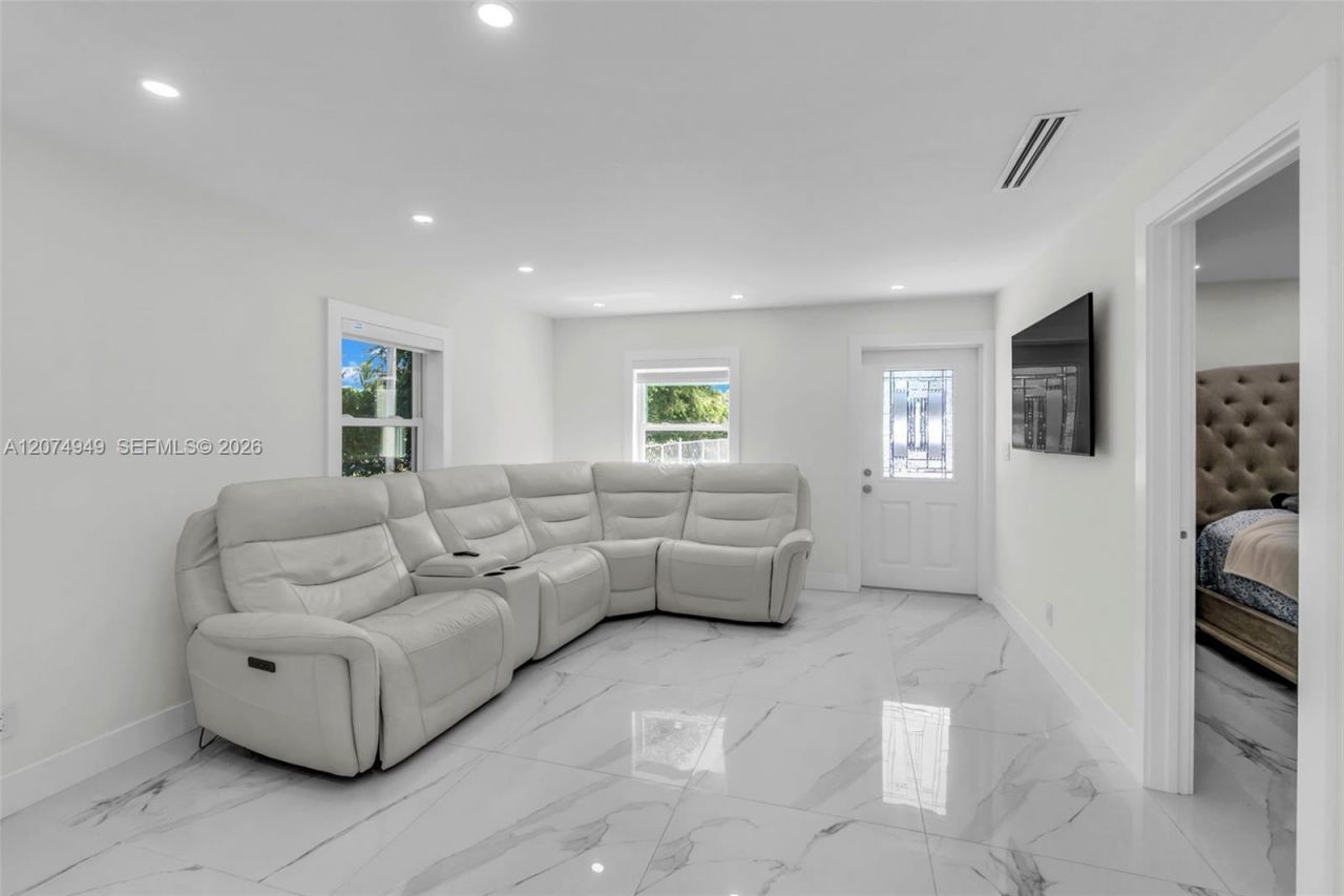 1593 Barbarie Ln, West Palm Beach, FL 33417 Photo