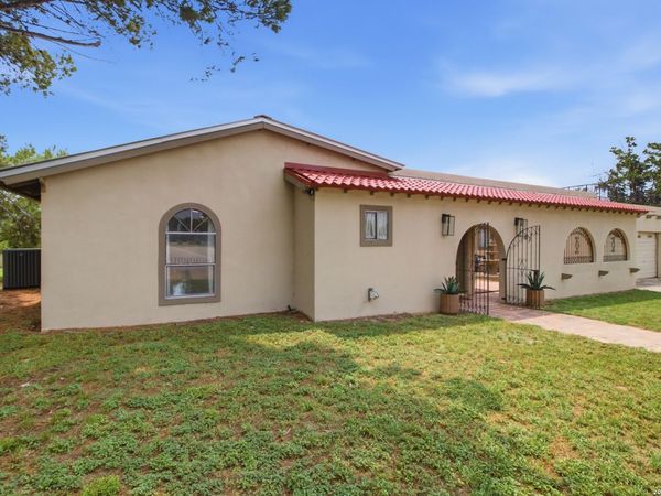 7 LA MOTTE ST, Brackettville, TX 78832