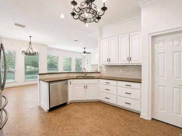 30 Rogers Wood, San Antonio, TX 78248