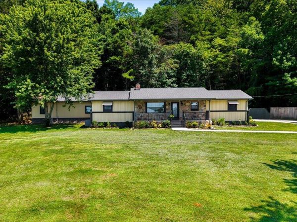 9815 E Brainerd Road, Ooltewah, TN 37363