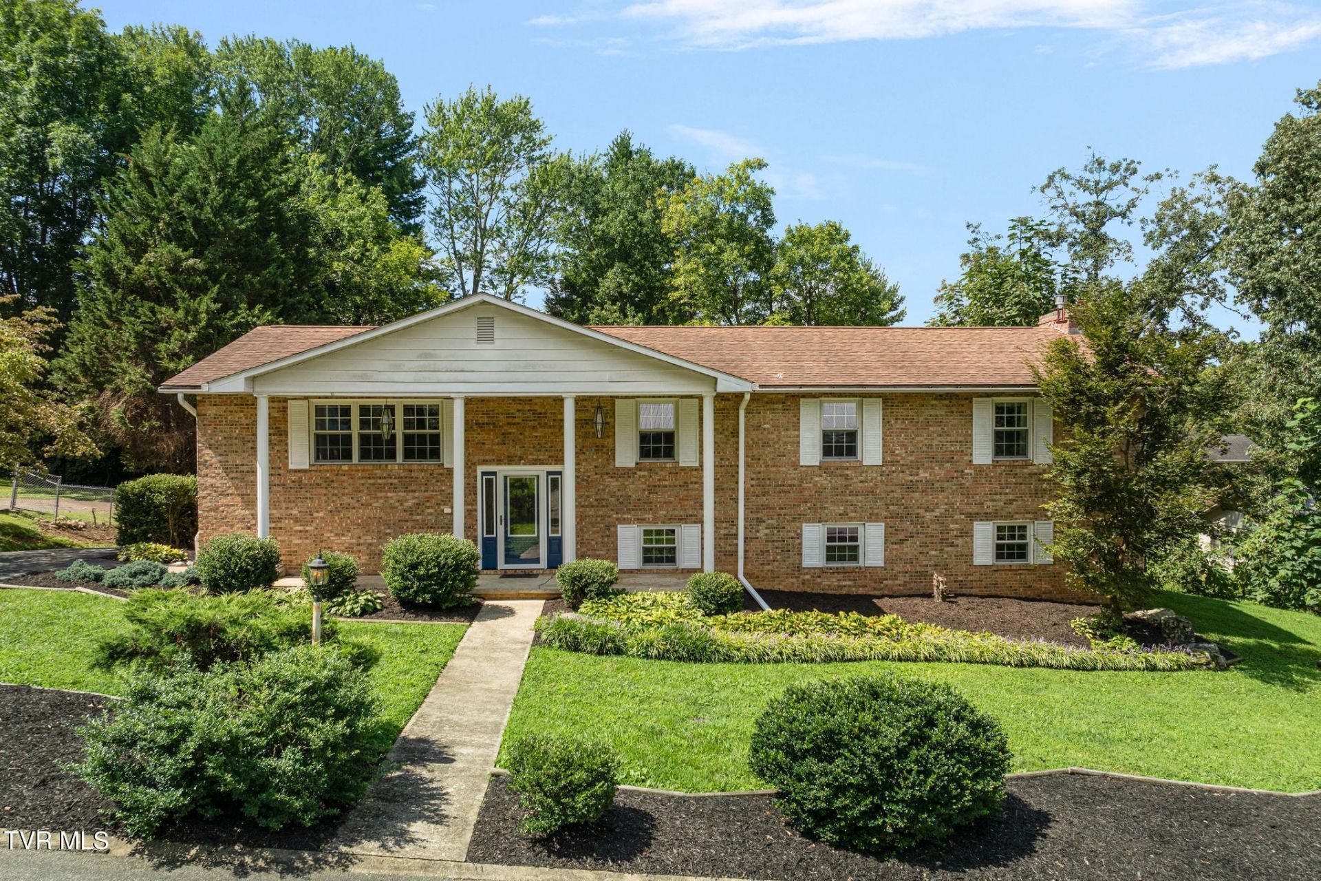 1207 Rambling Court, Greeneville, TN 37743 Main Photo