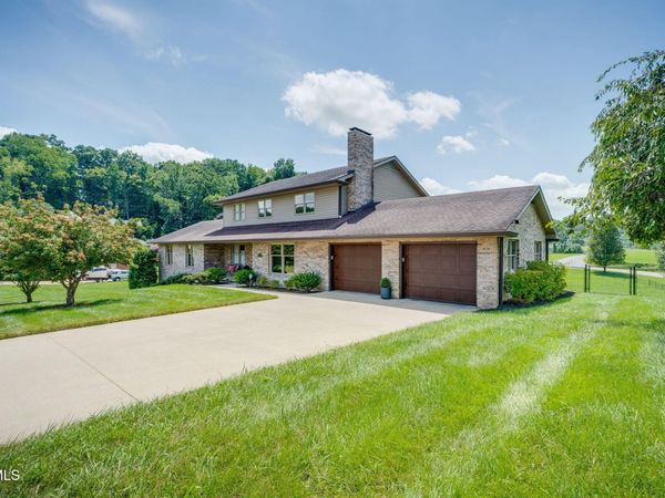 102 Pickens Court, Kingsport, TN 37663