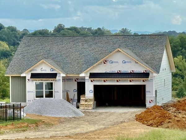 210 Red Tail Ridge, Greeneville, TN 37743