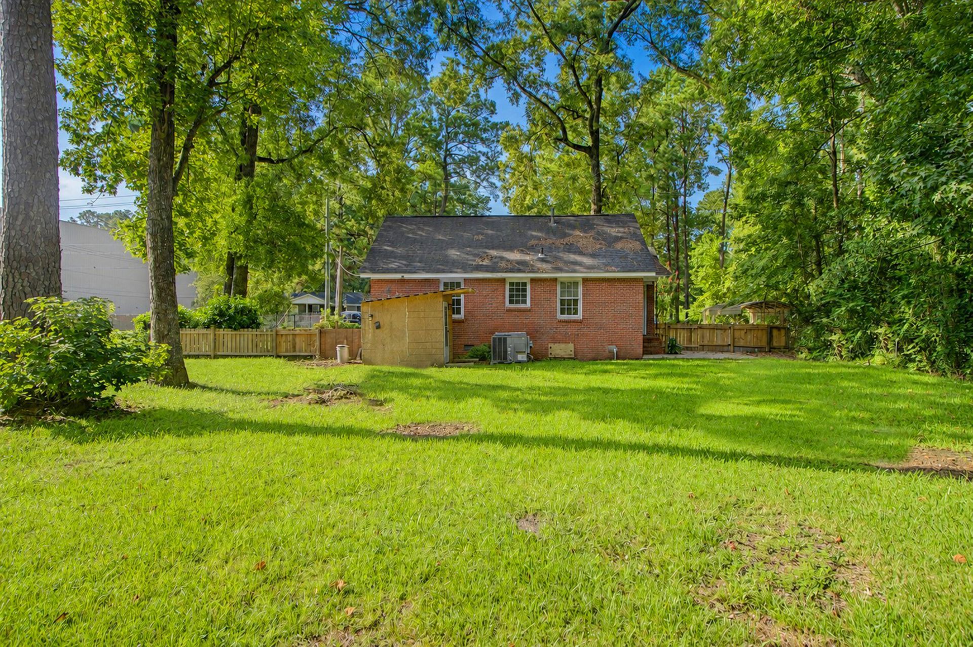 2604 N Oakridge Circle Photo 30